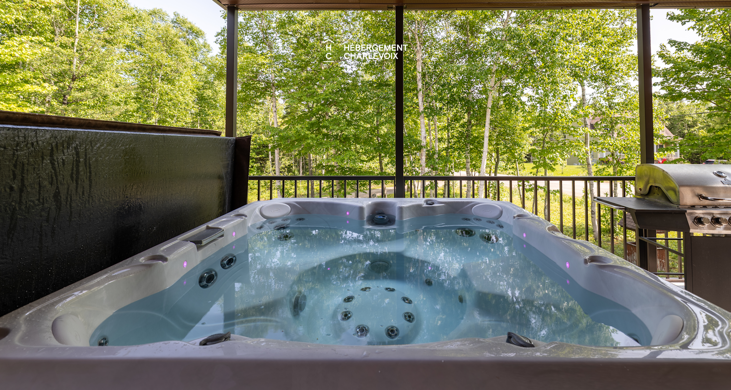 APO-211 - Beautiful windows and wood to inspire